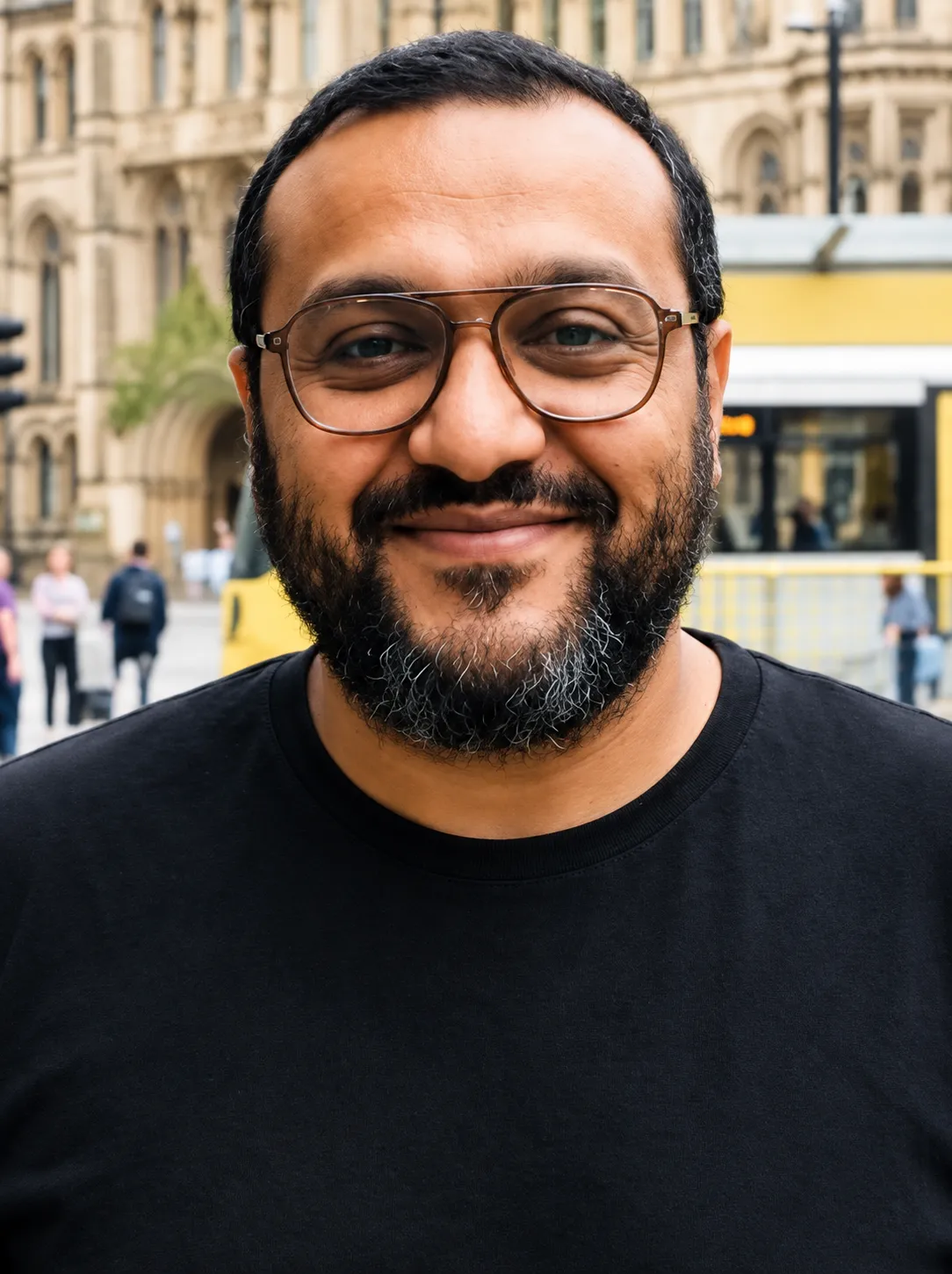 Simon Khalique